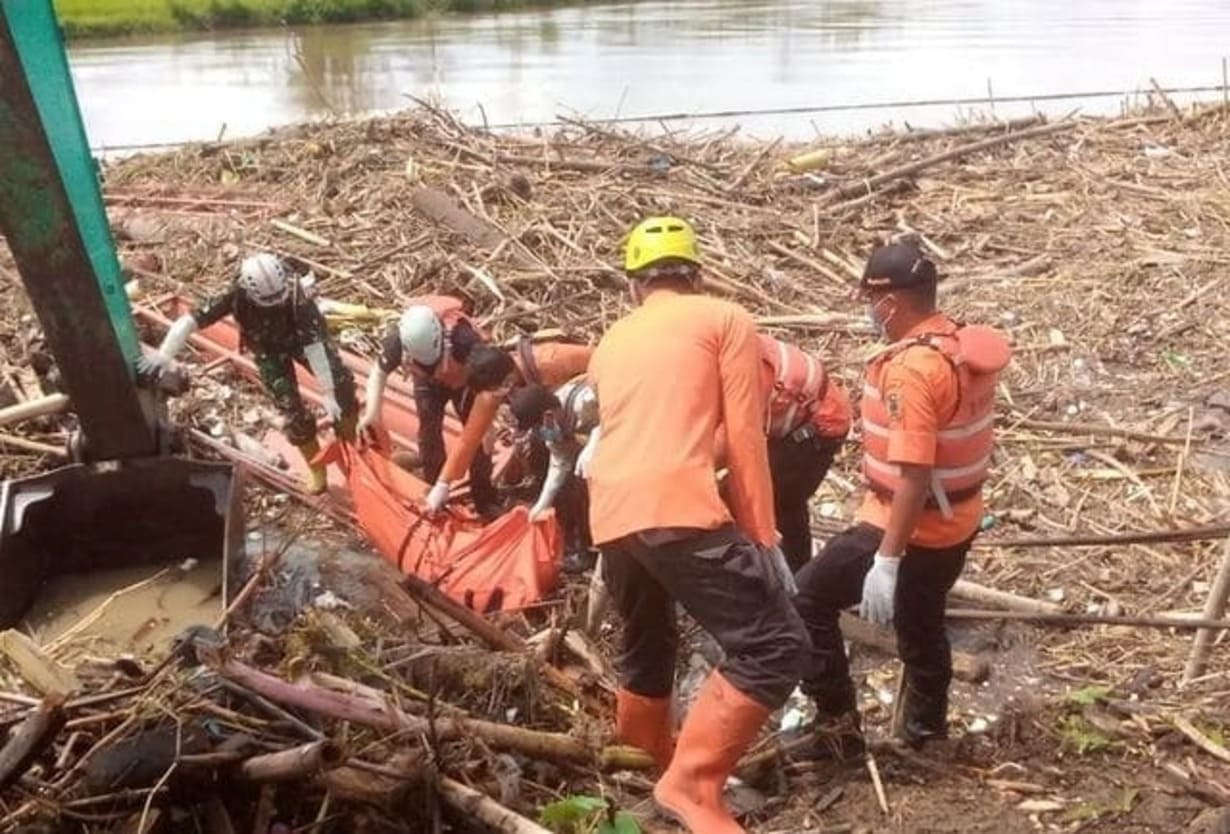 Mayat Pria Tak Dikenal Ditemukan Di Waduk Mrica Banjarnegara